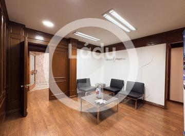 Oficina · 135m² · 1 Estacionamiento · Piso en Renta de Oficinas Privadas