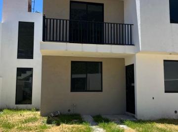 Casa de 4 habitaciones, San Juan del Río · Venta de Casa Nueva con Sótano