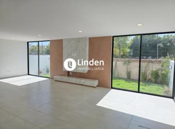 Casa · 294m² · 4 Recámaras · Casa en Venta en Parque Nayarit, Lomas II, Puebla.