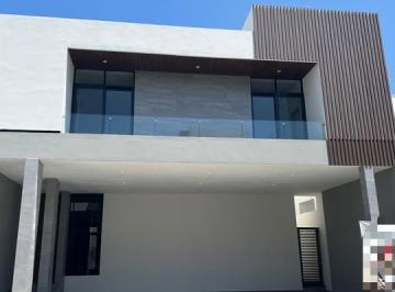 Casa · 356m² · 3 Recámaras · 3 Estacionamientos · Casa en Venta en Laderas de Abedul con Recibidor y Sala Doble Altura y Amplio con Amplio.