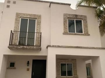 1 · Casa en Venta en Fraccionamiento La Marina