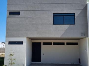 Casa en condominio · 184m² · 3 Recámaras · 2 Estacionamientos · Casa Nueva en Venta El Campestre Coto Eyre