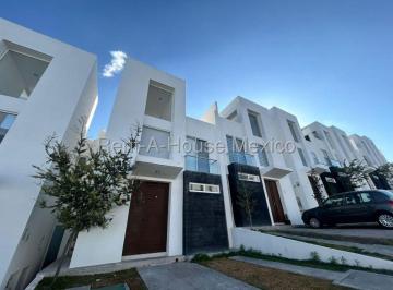 Casa de 3 habitaciones, El Marqués · Zibatá - Casa en Renta con 3 Recámaras - Patio y Roof Privado - Privada con Amenidades