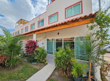 531b997260c8195fec099f81642bafbbaa030712ef62e75ca669c4b9df29f36a · Casa en Venta en Cancún · 3 Recámaras · Amenidades · Cerca de Av Chac Mool