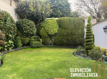 Casa · 480m² · 3 Recámaras · 2 Estacionamientos · Venta de Casa en Fuente de Blanca, en Lomas de Tecamachalco, Naucalpan, Estado de México.