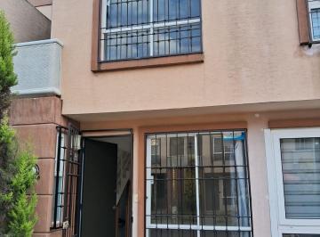 Casa en condominio de 3 habitaciones, Toluca · Casa en Venta en Fraccionamiento La Florida