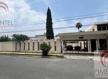 Casa · 596m² · 3 Recámaras · 2 Estacionamientos · Casa - Roma