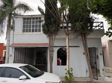 Casa de 4 habitaciones, Victoria · Casa en Venta, Jardín de Tamatán