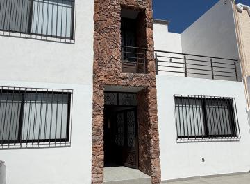 Casa de 3 habitaciones, Querétaro · Casa en Venta con Recámara en Planta Baja, Colinas del Cimatario, Qro.