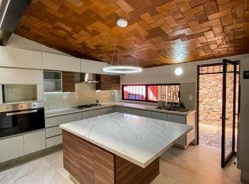 Casa · 370ha · 4 Recámaras · 2 Estacionamientos · Casa en Venta en Barrio de Jesús Tlatempa, San Pedro Cholula, Puebla