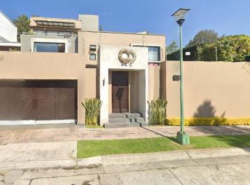 Casa de 4 habitaciones, Huixquilucan · Casa con 4 Habitaciones de 300 m² en Remate en Lomas de La Herradura. Gran Plusvalía.