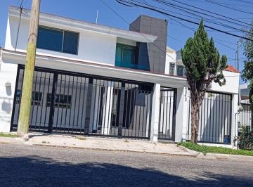 Casa de 4 habitaciones, Zapopan · Exclusiva Casa en Renta en Jardines de Guadalupe