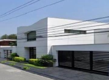 Casa de 4 habitaciones, San Pedro Garza García · Hermosa Casa en Recuperación Bancaria en Nuevo Leon