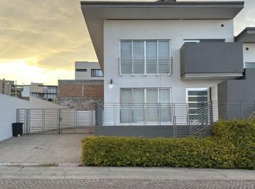 Casa de 4 habitaciones, Querétaro · Casa en Renta con 4 Recamaras, Juriquilla Queretaro.