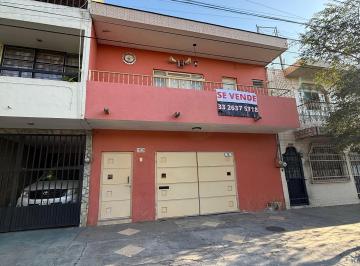 Casa de 4 habitaciones, Guadalajara · Amplia Casa en Venta a Una Cuadra de Plaza Forum Tlaquepaque