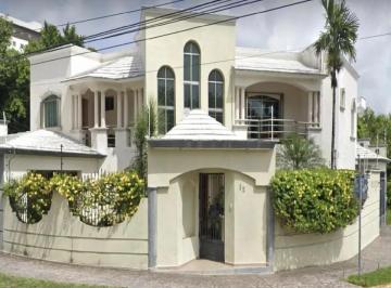 Casa de 4 habitaciones, Benito Juárez · Casa en Venta en Cancun Cerca Deplaza Las Americas!