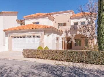 Casa de 4 habitaciones, Chihuahua · Casa en Venta Lomas del Valle I