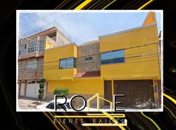Casa de 4 habitaciones, Nezahualcóyotl · Casa en Neza de Recuperacion Bancaria Muy Cerca de Plaza Jardin.