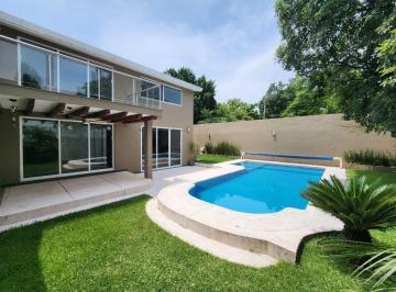 Casa · 257m² · 3 Recámaras · 2 Estacionamientos · Casa en Venta en Vista Hermosa Cuernavaca |alberca Climatizada | Antes $8,2 m Hoy $7,990,000