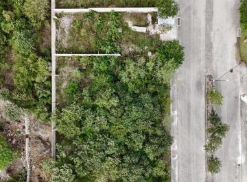 Terreno / Lote , Conkal · Terreno Residencial en Privada con Amenidades Al Norte de Mérida.