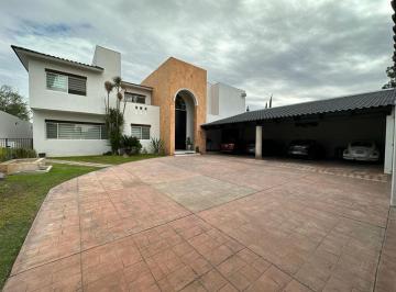 Casa en condominio de 5 habitaciones, Aguascalientes · Md Hermosa Casa en Venta, en Fracc. La Herradura con Amplios Espacios