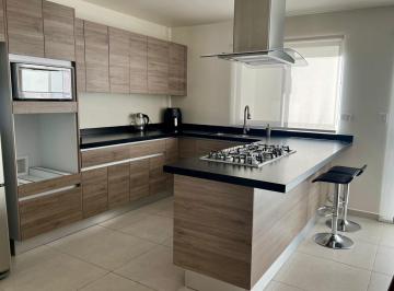 Casa de 3 habitaciones, García · Casa Equipada en Venta en Ferrara, Dominio Cumbres
