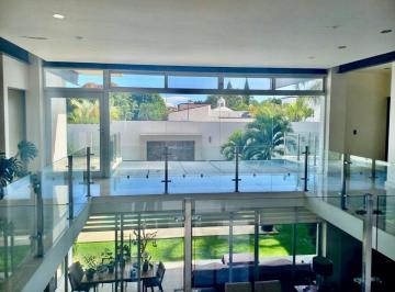 Casa de 5 habitaciones, Cuernavaca · Casa en Venta – Fraccionamiento Villas del Lago