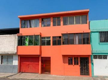 Casa de 4 habitaciones, Nezahualcóyotl · Casa en Venta en Nezahualcoyotl, Mex.