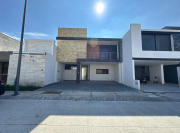 Casa en condominio de 4 habitaciones, Aguascalientes · Rmc - Casa en Venta, en Abadía de Sacromonte, Fracc. Rancho Santa Monica
