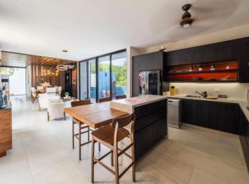 Casa de 3 habitaciones, Monterrey · Casa Moderna de Lujo en Cumbres 2do Sector