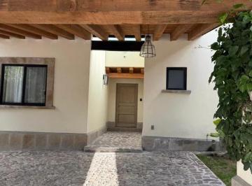 Casa de 3 habitaciones, San Miguel de Allende · Casa Pajara en La Nueva Escondida