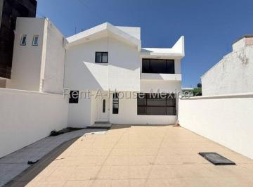 Casa de 3 habitaciones, Corregidora · Casa en Venta con 3 Recámaras en Tejeda Querétaro