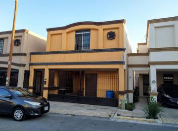 Casa · 119m² · 3 Recámaras · 1 Estacionamiento · Casa en Venta Equipada en Cerradas de Anahuac, Escobedo N. L.