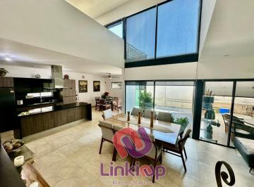 Casa · 279m² · Casa en Venta y Renta en Valle de Cumbres Premier Frente a Hospital Muguerza