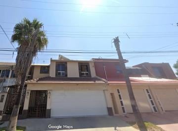 Casa de 3 habitaciones, Tijuana · Venta Casa Remate Bancario, Jardines Playas de Tijuana, Baja California