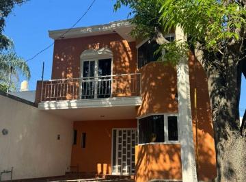 Casa de 4 habitaciones, Zapopan · Casa en Venta en El Fortin