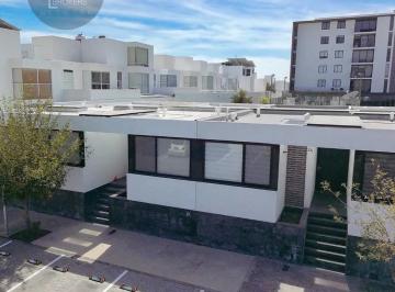 Casa · 184m² · 3 Recámaras · 2 Estacionamientos · Casa en Fraccionamiento Zibatá