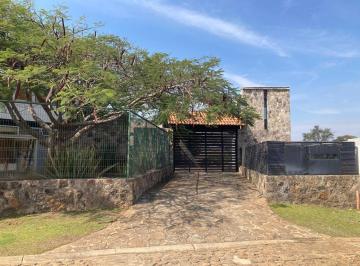 Casa en condominio · 559m² · 3 Recámaras · 6 Estacionamientos · Se Vende Propiedad con 2 Casas y Gran Terreno en Haciendas Santa Sofia