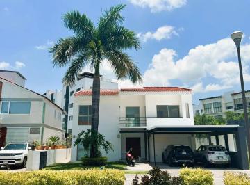 1 · Casa en Venta en Paraíso Country Club, Cuernavaca Morelos.