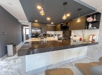 Casa de 4 habitaciones, Querétaro · Residencia de Gran Formato en Misión San Jerónimo