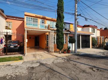 Casa · 172m² · 3 Recámaras · 1 Estacionamiento · Venta de Excelente Casa en Sección Parques Cuautitlán Izcalli, Excelente Ubicación