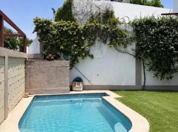 1 · Casa en Renta en Fuentes del Valle