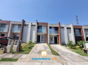 Casa de 2 habitaciones, Ixtaczoquitlán · Venta de Casa en Fracc Privado Valle Alegre, Privada Praga