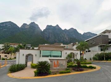 Casa de 3 habitaciones, Monterrey · Se Renta Casa en Cumbres Sector 6 D Monterrey, N. L.