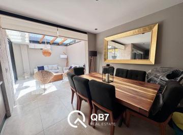 Casa de 3 habitaciones, El Marqués · Renta Casa con 3 Niveles en Esquina Villa Carriedo