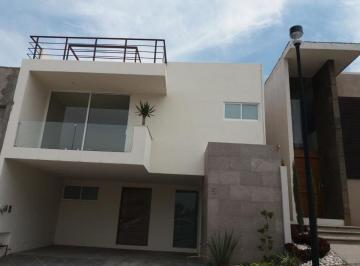 Casa de 4 habitaciones, San Andrés Cholula · Casa de 4 Rec en Lomas Zona Azul