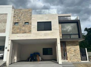 Casa · 290m² · 4 Recámaras · 2 Estacionamientos · Casa en Venta a Estrenar en Alya Residencial