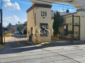 Casa · 210m² · 3 Recámaras · 2 Estacionamientos · Casa en Renta Centro Rio Lerma Celaya