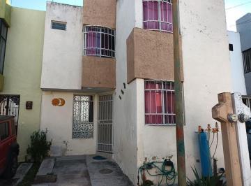 Casa en condominio · 85m² · 3 Recámaras · 1 Estacionamiento · Casa en Venta en Santa Ana Tepetitlán, Zapopan