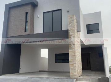 Casa · 252m² · 3 Recámaras · 2 Estacionamientos · Casa en Venta en Santiago